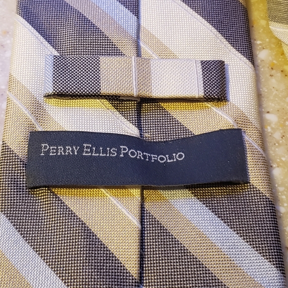 silk Perry ellis portfolio tie 👔 - Picture 5 of 6